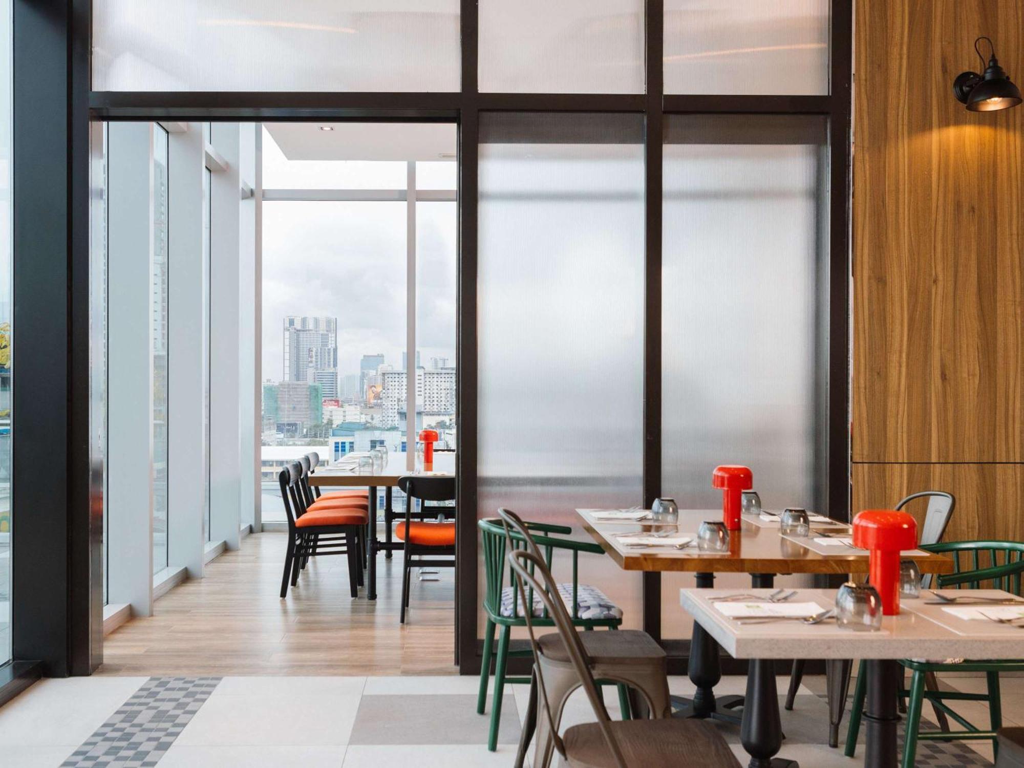 Ibis Styles Manila Araneta City Quezon City Exterior photo